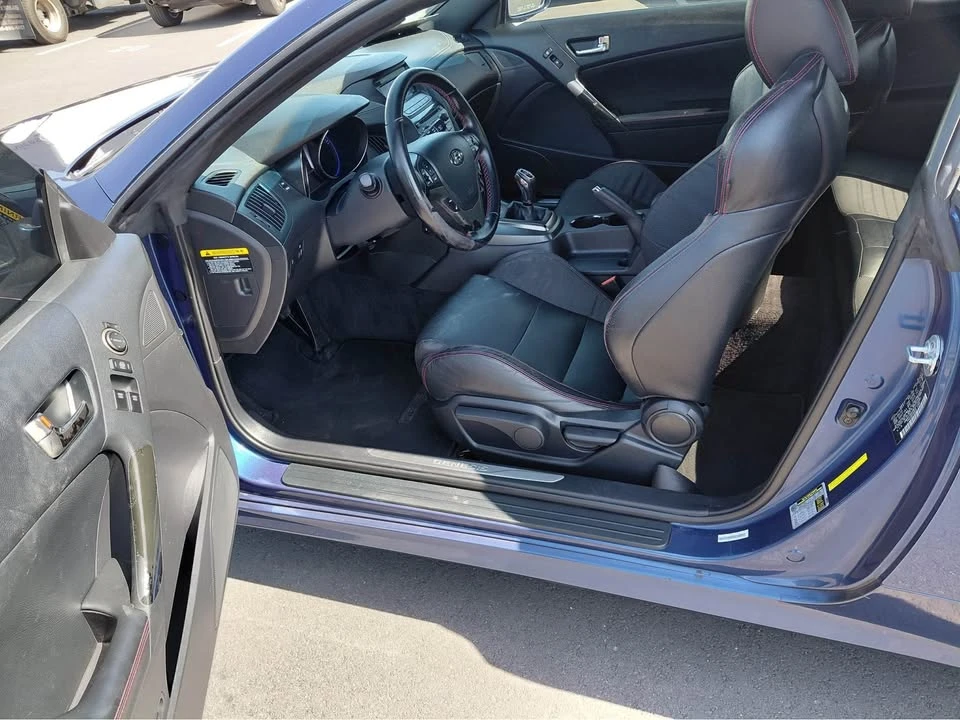 2015 Hyundai Genesis Coupe - Image 6 of 11