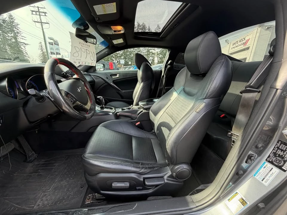 2015 Hyundai Genesis Coupe - Image 5 of 10