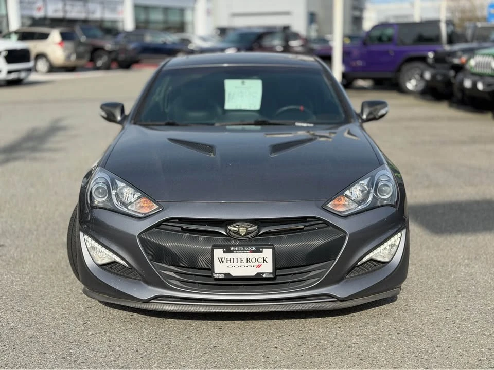 2015 Hyundai Genesis Coupe - Image 2 of 10
