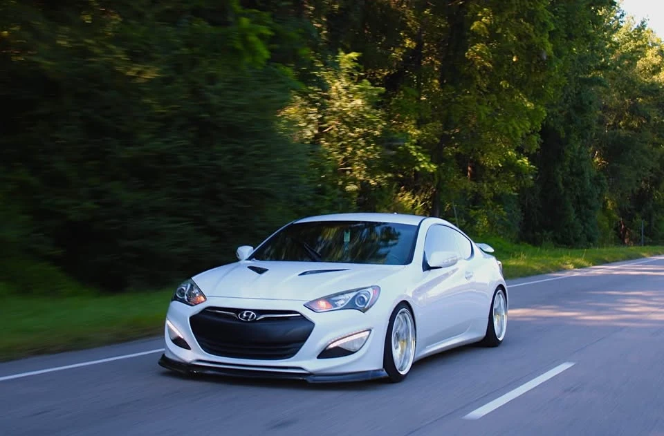 2015 Hyundai Genesis Coupe - Image 7 of 12