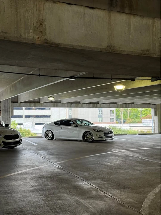 2015 Hyundai Genesis Coupe - Image 5 of 12