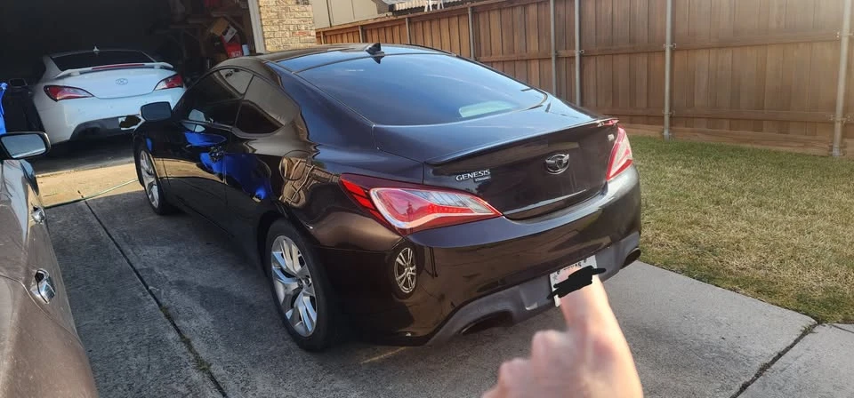 2015 Hyundai Genesis Coupe - Image 2 of 9