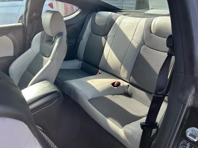 2015 Hyundai Genesis Coupe - Image 10 of 13