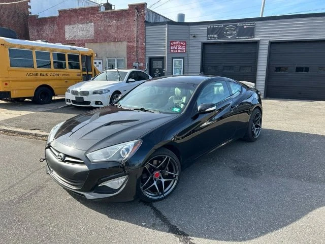2015 Hyundai Genesis Coupe - Image 2 of 13