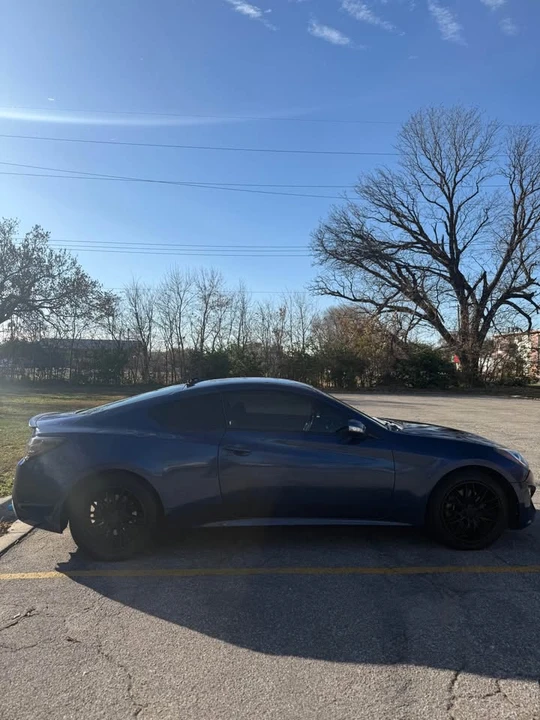 2015 Hyundai Genesis Coupe - Image 3 of 3