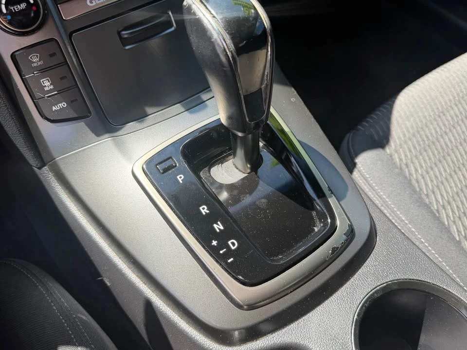 2015 Hyundai Genesis Coupe - Image 17 of 20