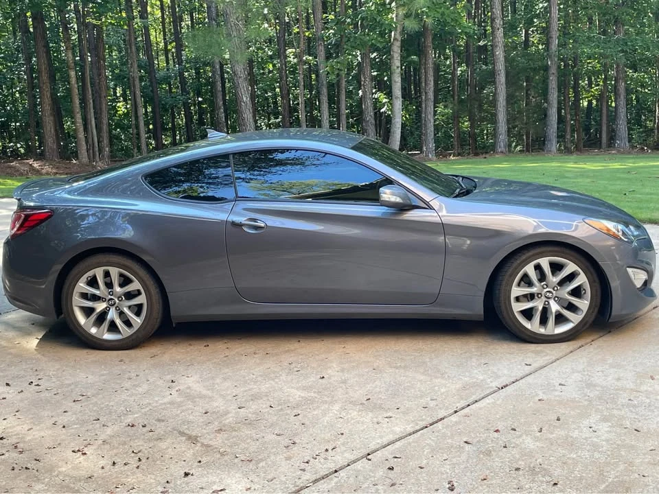 2015 Hyundai Genesis Coupe - Image 2 of 4