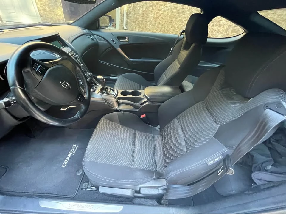 2015 Hyundai Genesis Coupe - Image 3 of 4