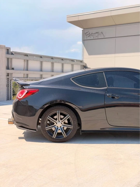 2015 Hyundai Genesis Coupe - Image 4 of 17