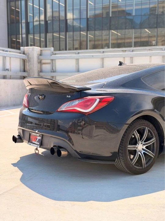 2015 Hyundai Genesis Coupe - Image 5 of 17