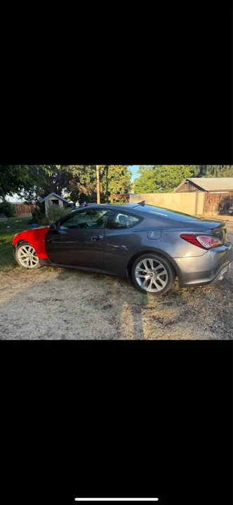 2015 Hyundai Genesis Coupe - Image 5 of 7