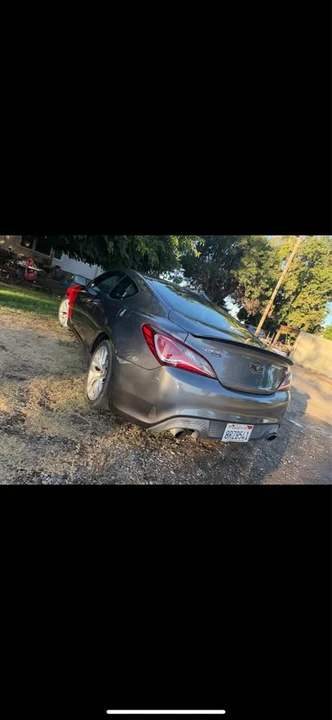 2015 Hyundai Genesis Coupe - Image 4 of 7