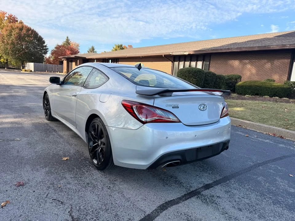 2015 Hyundai Genesis Coupe - Image 4 of 17