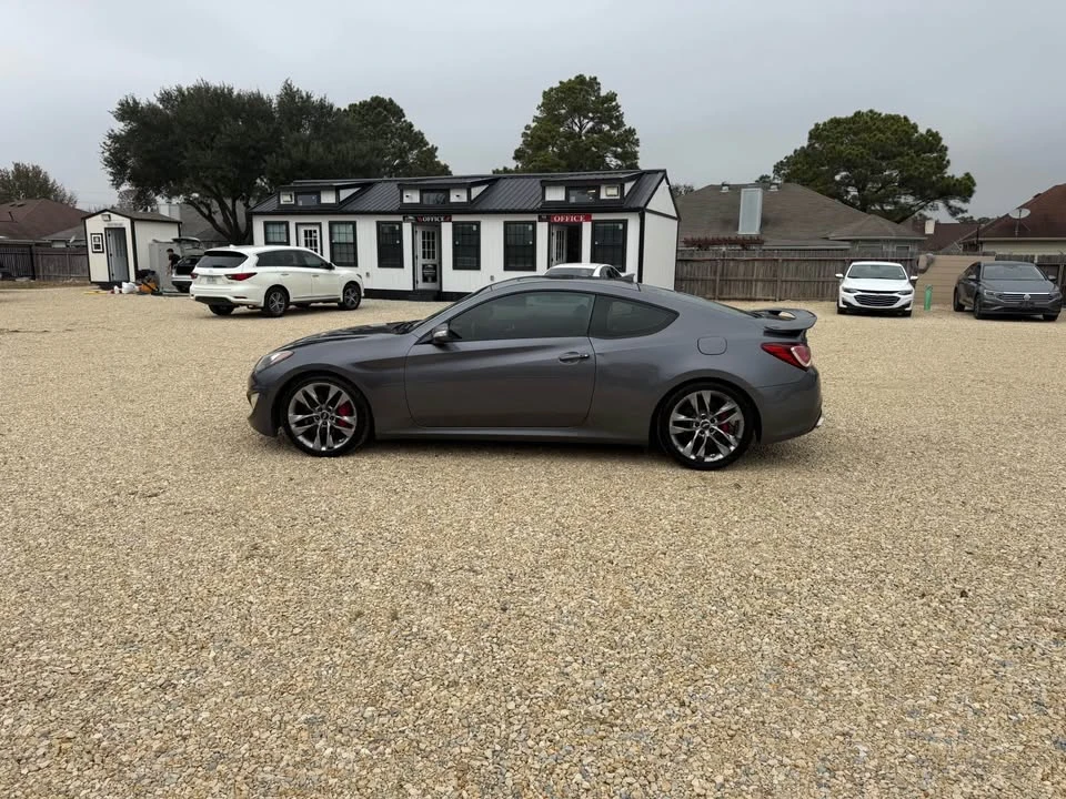 2015 Hyundai Genesis Coupe - Image 10 of 20