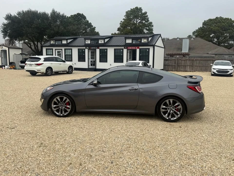 2015 Hyundai Genesis Coupe - Image 15 of 20