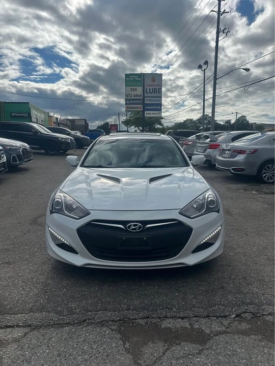 2015 Hyundai Genesis Coupe - Image 2 of 12