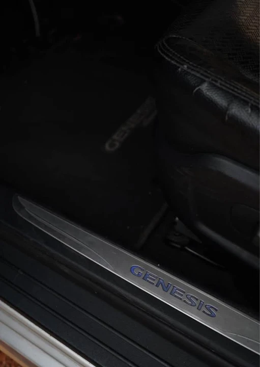 2015 Hyundai Genesis Coupe - Image 9 of 20