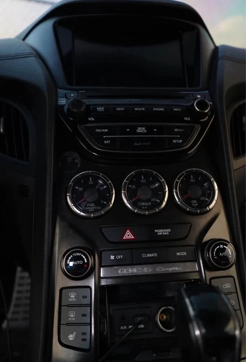 2015 Hyundai Genesis Coupe - Image 17 of 20