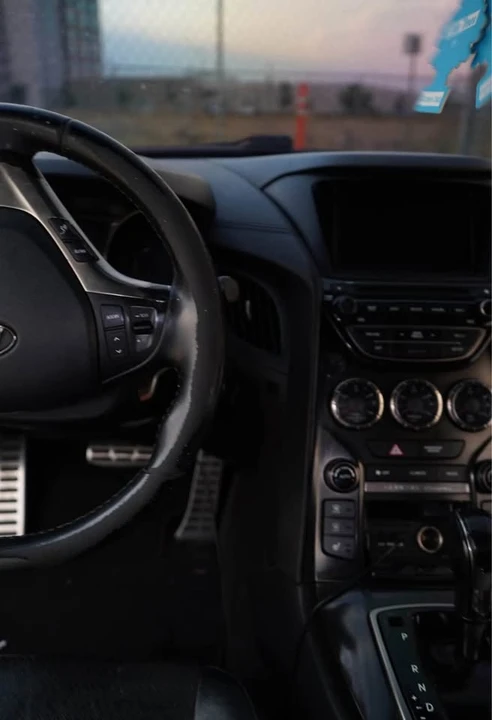 2015 Hyundai Genesis Coupe - Image 19 of 20