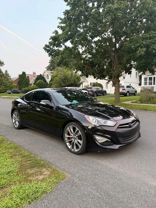 2015 Hyundai Genesis Coupe - Image 3 of 15