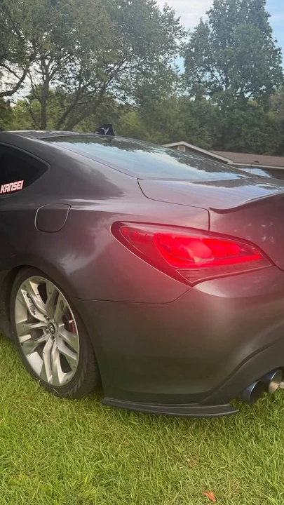 2015 Hyundai Genesis Coupe - Image 11 of 12