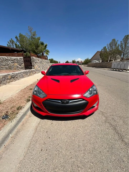 2015 Hyundai Genesis Coupe - Image 2 of 8