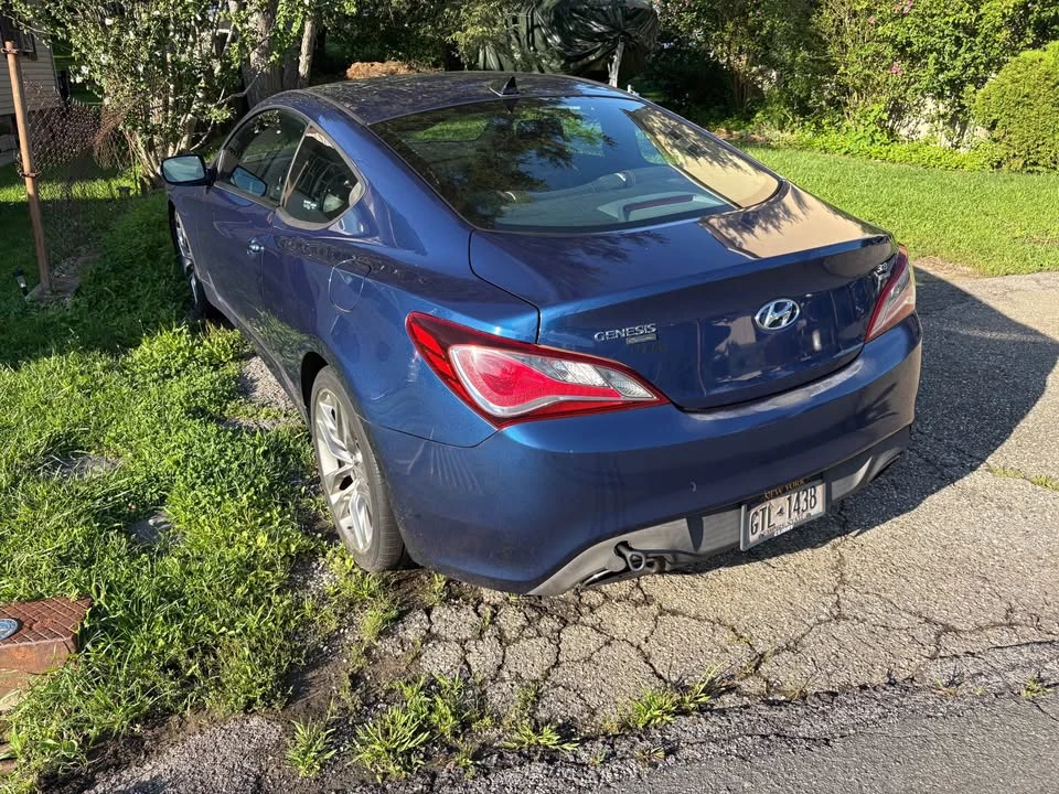 2015 Hyundai Genesis Coupe - Image 3 of 18