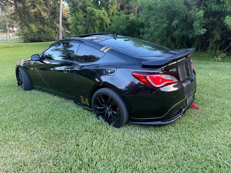 2015 Hyundai Genesis Coupe - Image 13 of 15