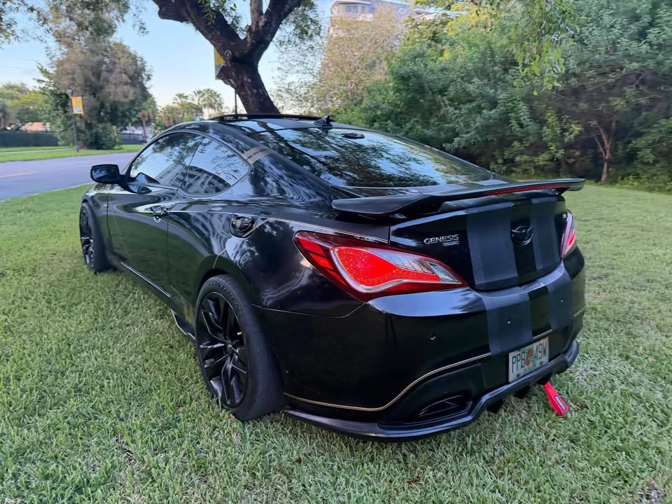 2015 Hyundai Genesis Coupe - Image 13 of 16
