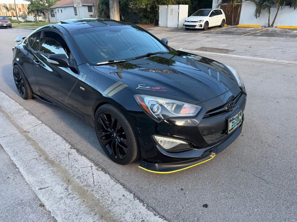 2015 Hyundai Genesis Coupe - Image 13 of 14