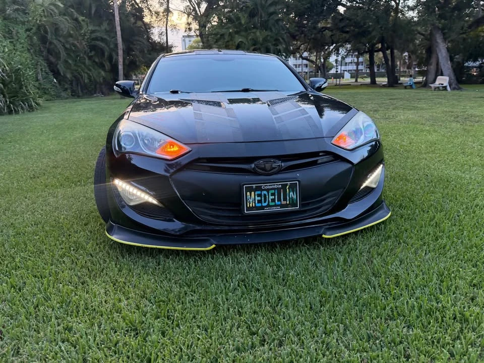 2015 Hyundai Genesis Coupe - Image 4 of 15