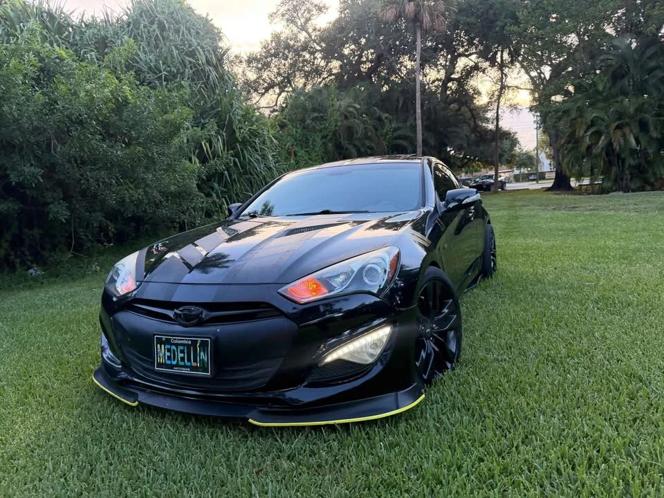 2015 Hyundai Genesis Coupe - Image 13 of 17