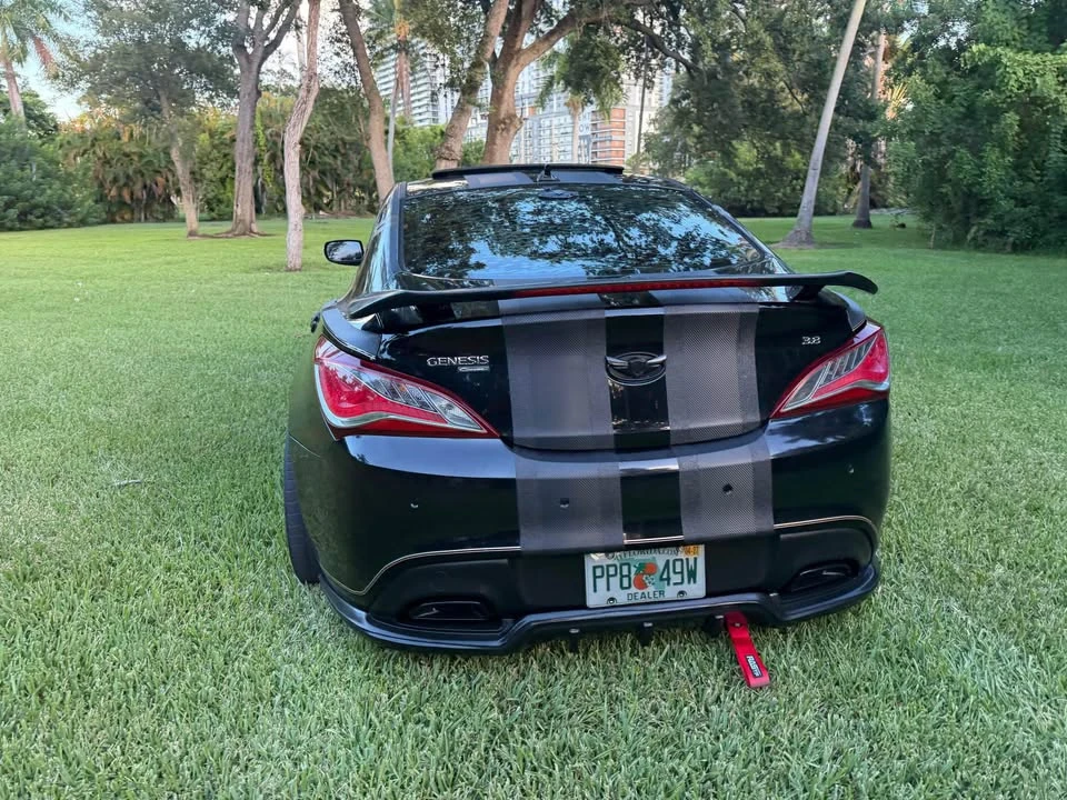 2015 Hyundai Genesis Coupe - Image 17 of 18