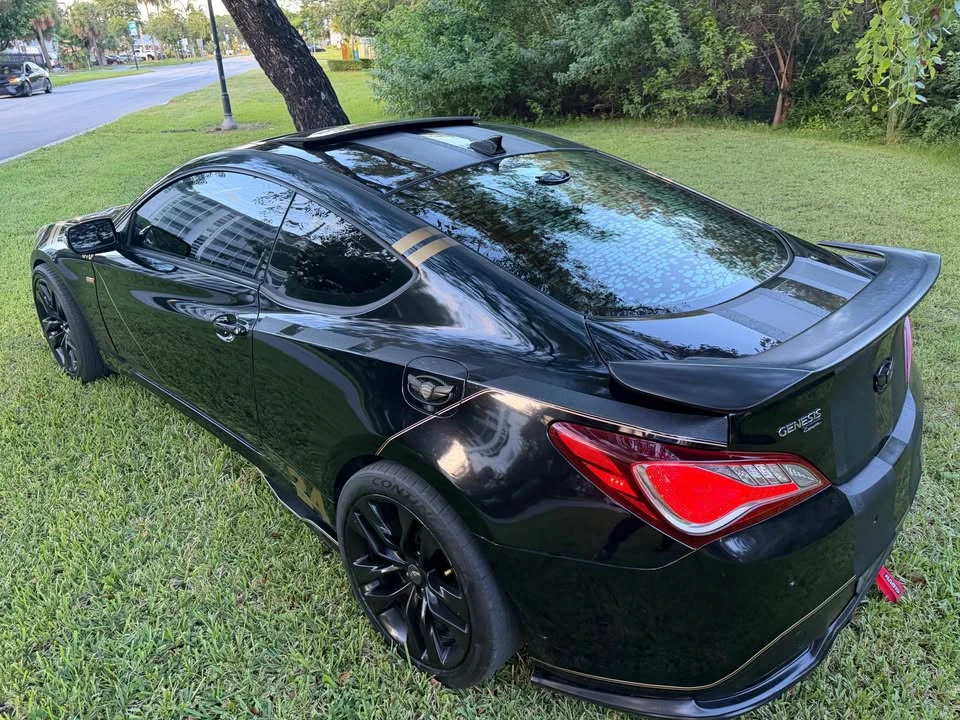 2015 Hyundai Genesis Coupe - Image 5 of 17