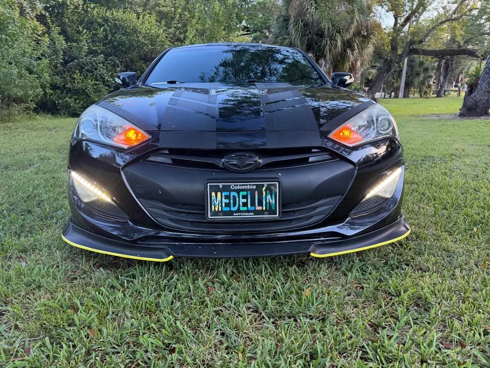 2015 Hyundai Genesis Coupe - Image 15 of 17
