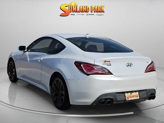 2015 Hyundai Genesis Coupe - Image 4 of 20