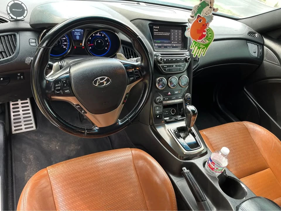 2015 Hyundai Genesis Coupe - Image 12 of 15