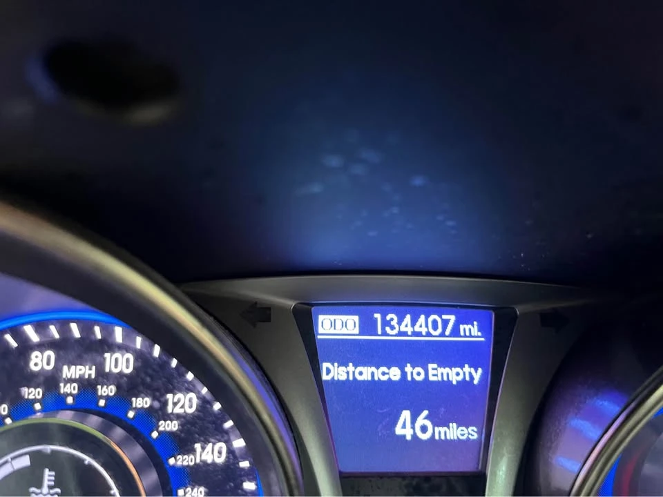 2015 Hyundai Genesis Coupe - Image 11 of 15
