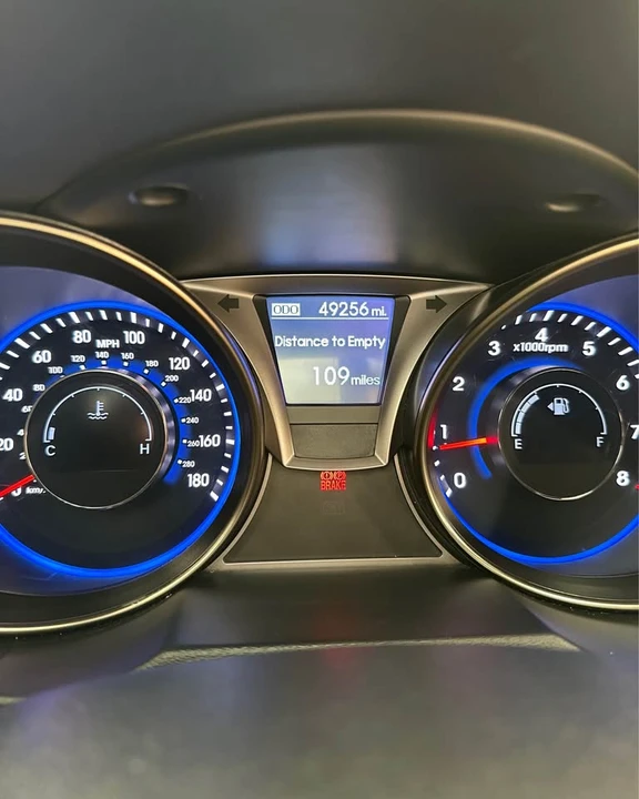 2015 Hyundai Genesis Coupe - Image 16 of 20