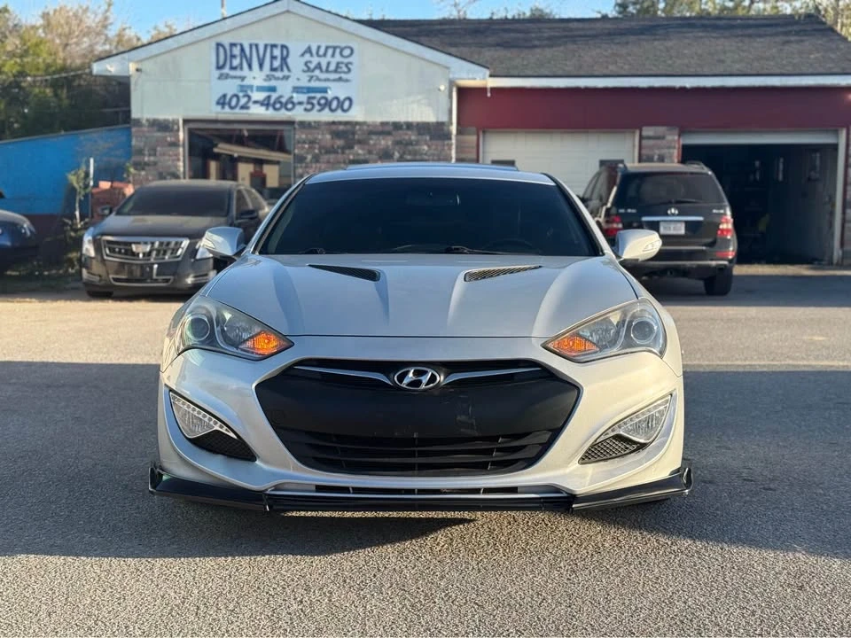 2015 Hyundai Genesis Coupe - Image 2 of 20