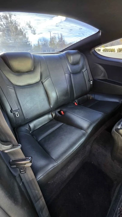 2015 Hyundai Genesis Coupe - Image 14 of 15