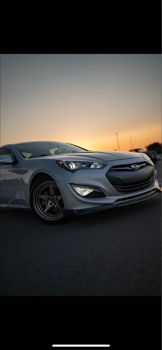 2015 Hyundai Genesis Coupe - Image 2 of 6