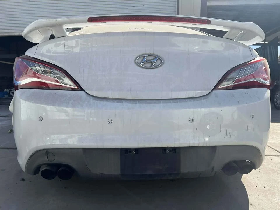 2015 Hyundai Genesis Coupe - Image 5 of 12