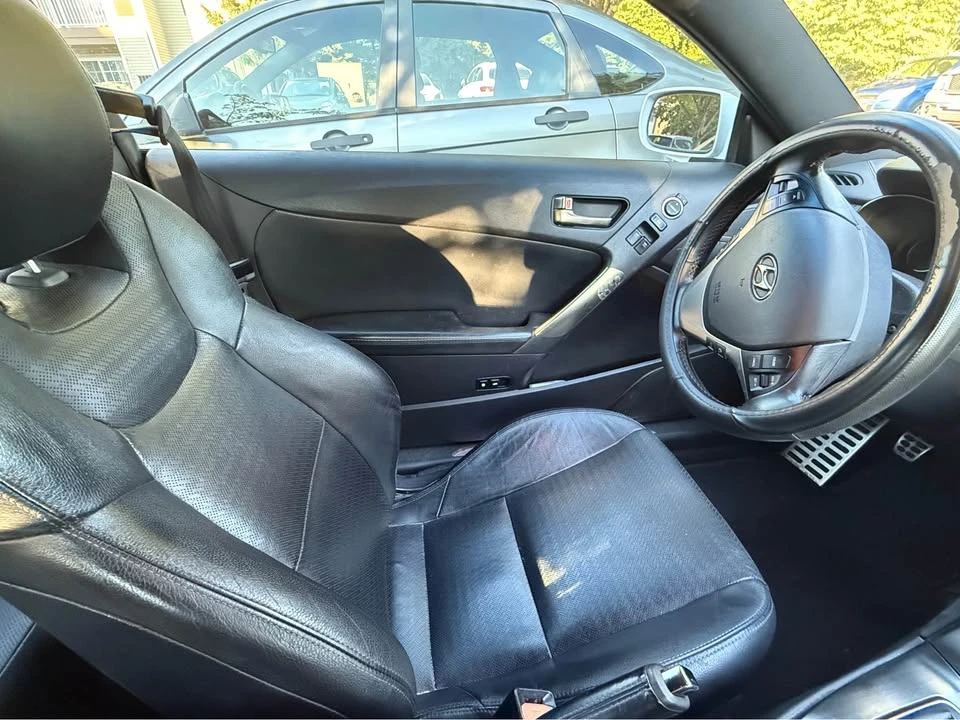 2015 Hyundai Genesis Coupe - Image 5 of 9