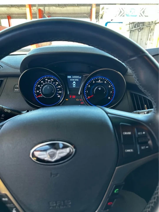 2015 Hyundai Genesis Coupe - Image 7 of 15