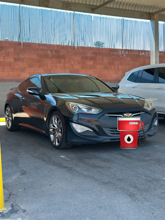 2015 Hyundai Genesis Coupe - Image 2 of 15