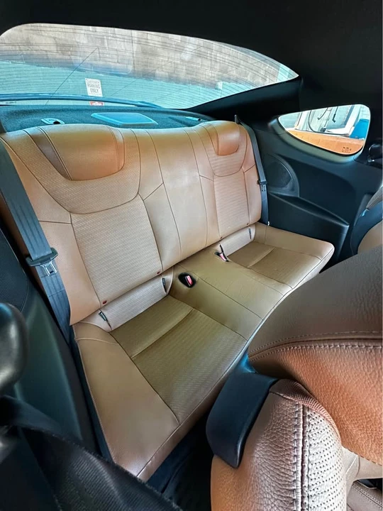 2015 Hyundai Genesis Coupe - Image 10 of 15