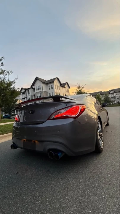 2015 Hyundai Genesis Coupe - Image 6 of 12