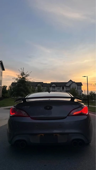 2015 Hyundai Genesis Coupe - Image 5 of 12