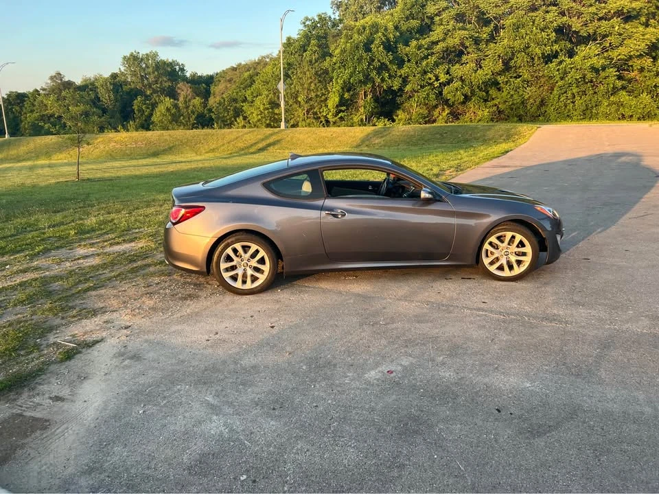 2015 Hyundai Genesis Coupe - Image 5 of 6